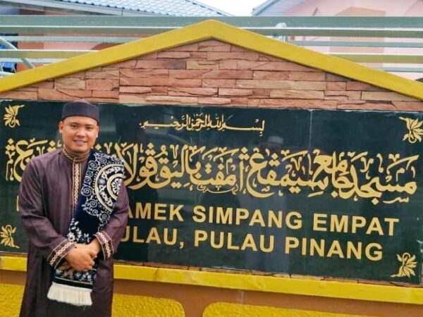 Pimpinan Pesantren Tahfidz Al-Qur'an Baitusshalihin, Diundang Menjadi Imam di Penang, Malaysia